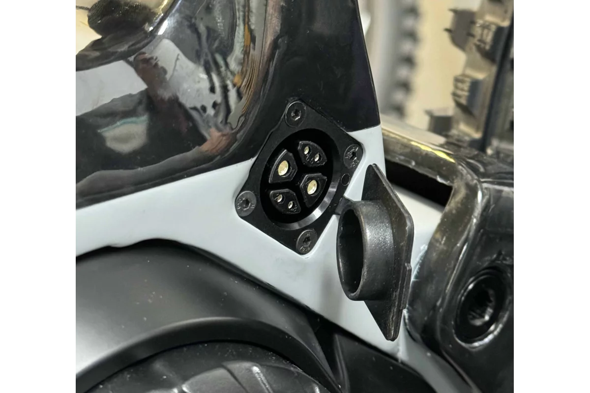 Higo battery connectors for Bewatt batteries