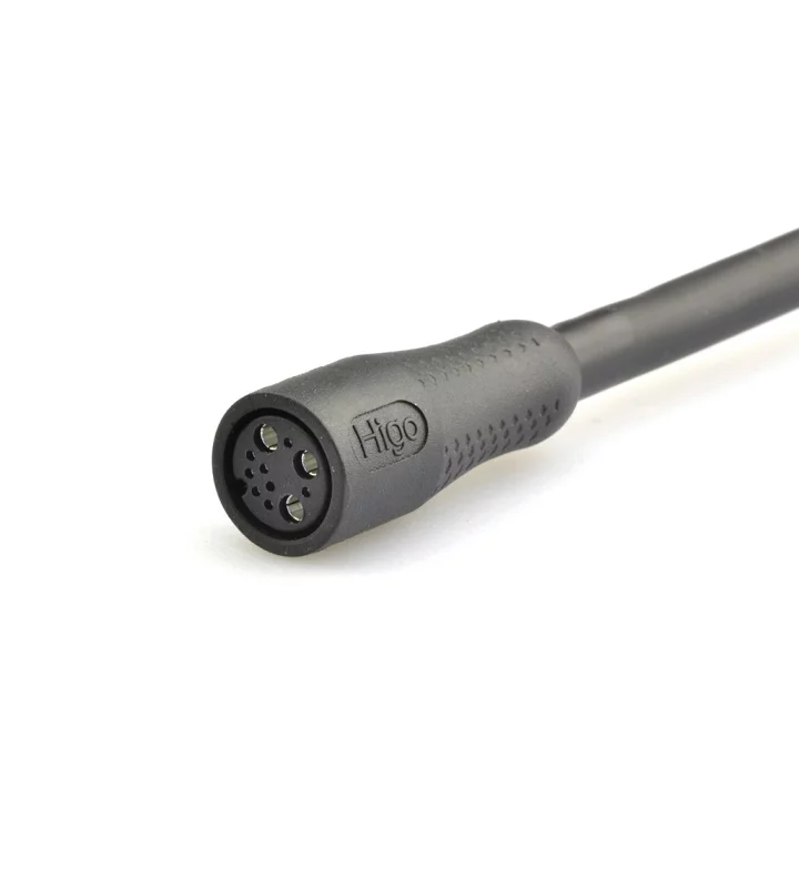 Female cable connector