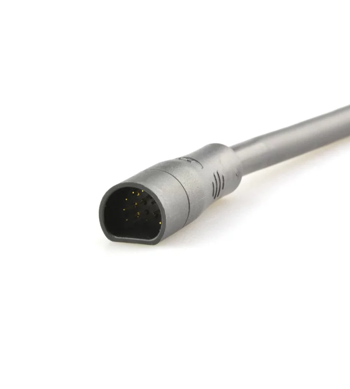Male cable connector
